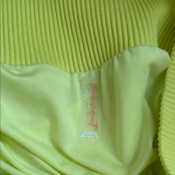 Free People Movement Carpe Diem sour citrus Womens bright athletic shorts NWT - Picture 5 of 6